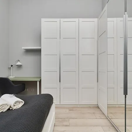 Architektow Avenue Free Parking By Renters Apartmán Vratislav